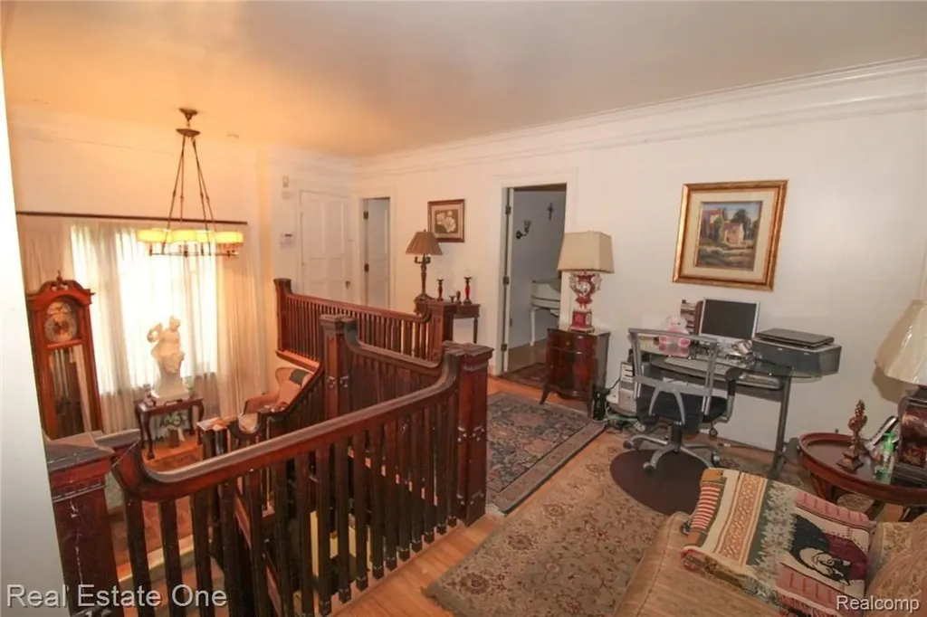 90 Edison Street Detroit City MI 48202