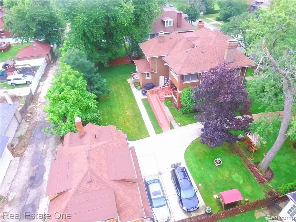 90 Edison Street Detroit City MI 48202