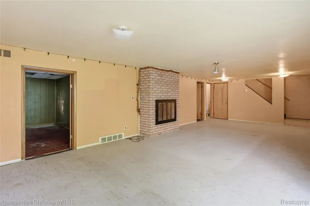 594 Provincetown Road Auburn Hills City MI 48326