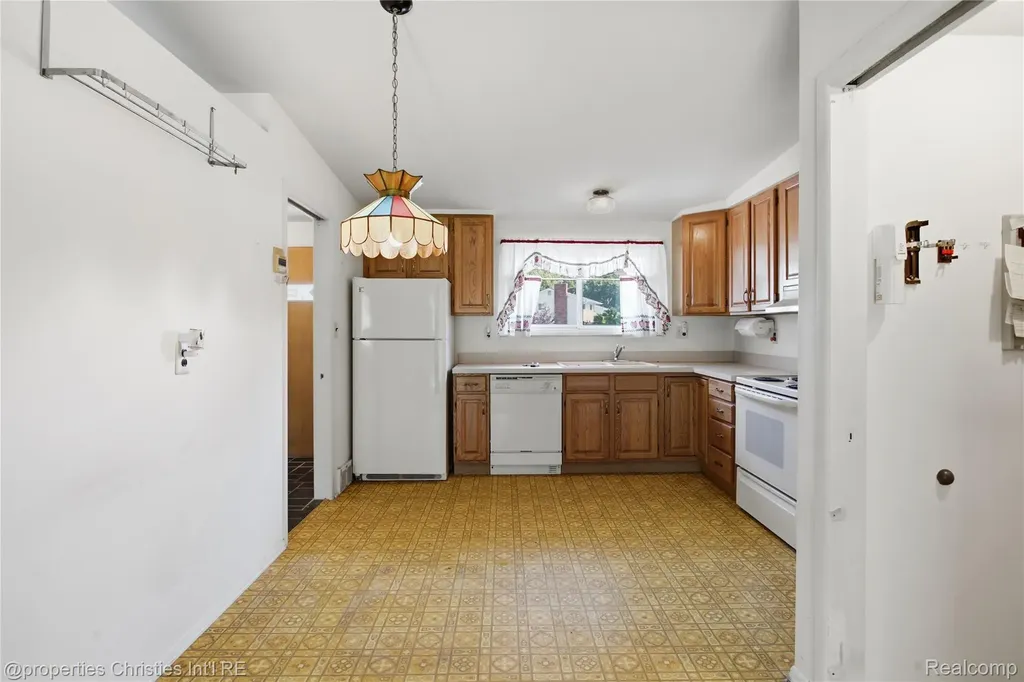 594 Provincetown Road Auburn Hills City MI 48326