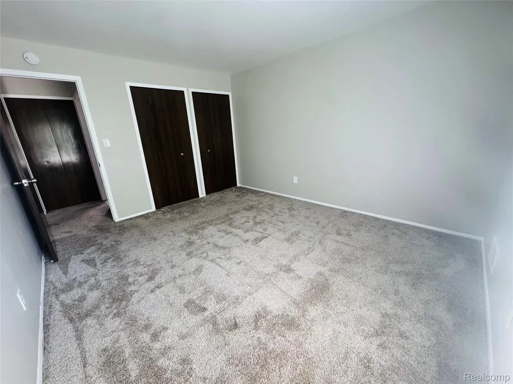 12050 15 Mile Road Sterling Heights City MI 48312