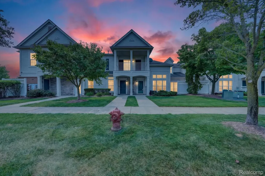 12106 Addington Drive Commerce Charter Township MI 48390