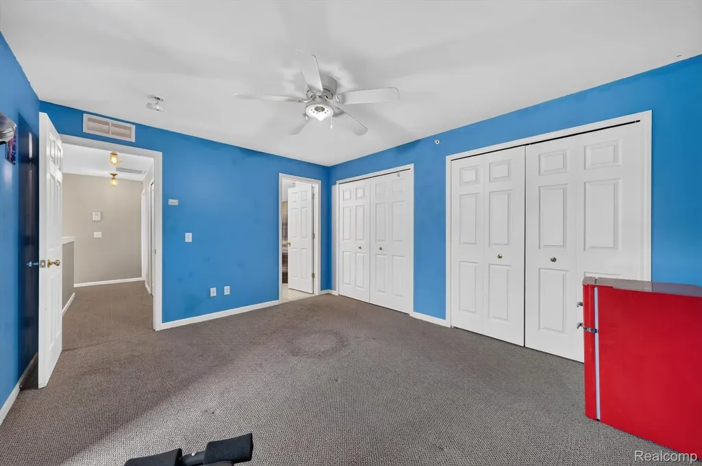 12106 Addington Drive Commerce Charter Township MI 48390