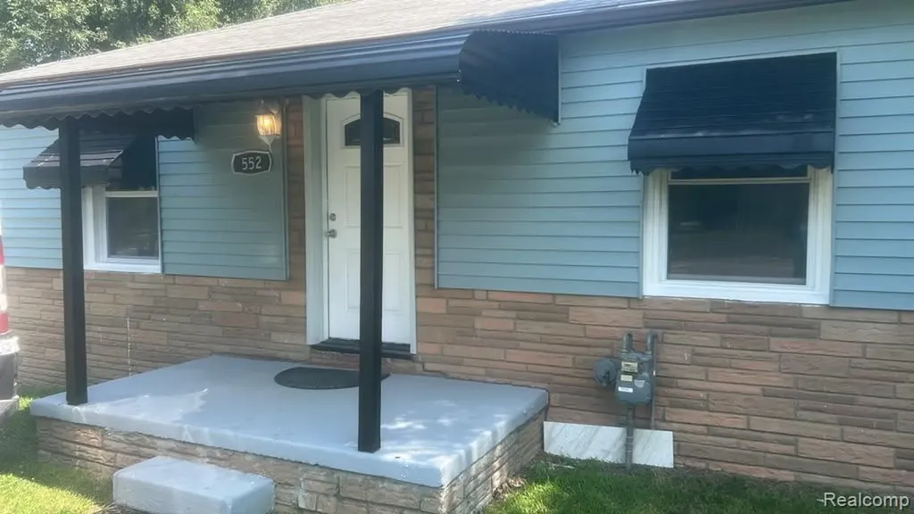 552 N Harris Road Ypsilanti City MI 48198