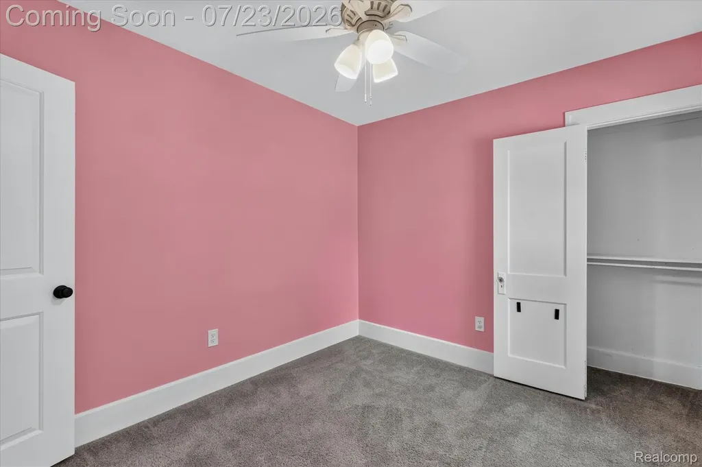 22323 Ridgeway Street St. Clair Shores City MI 48080