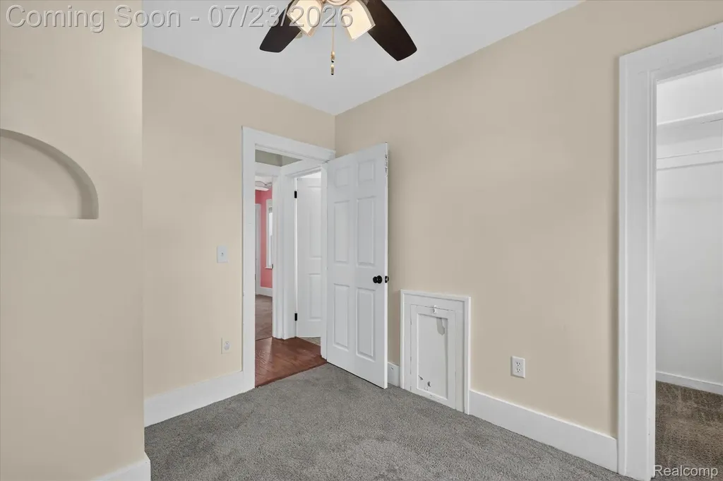 22323 Ridgeway Street St. Clair Shores City MI 48080