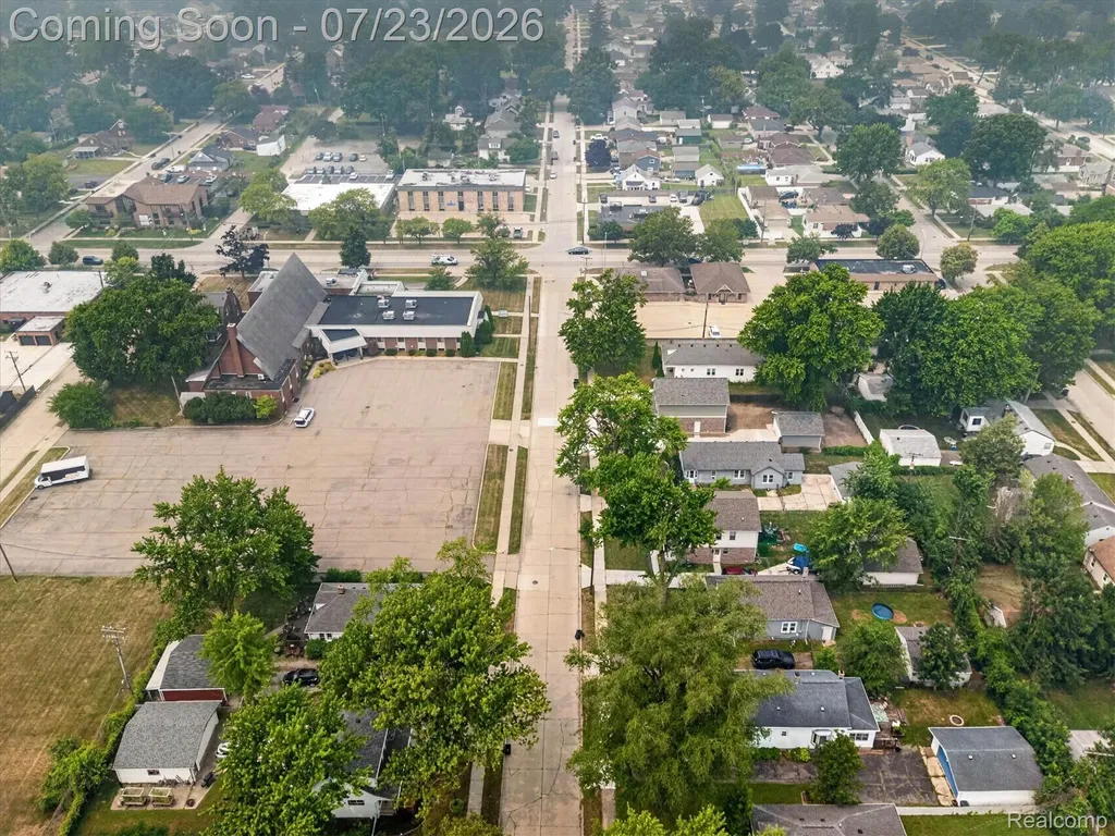 22323 Ridgeway Street St. Clair Shores City MI 48080