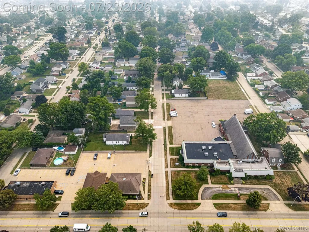 22323 Ridgeway Street St. Clair Shores City MI 48080