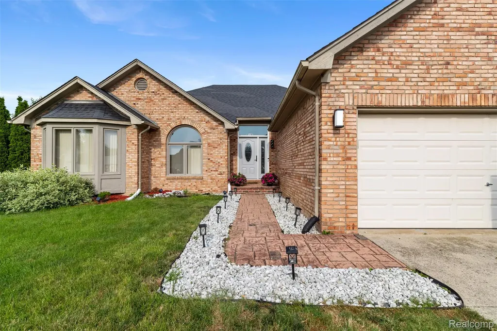 48842 Penrose Lane Macomb Township MI 48044