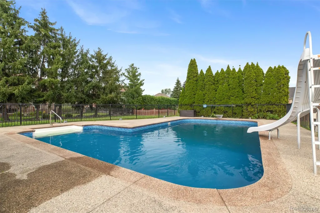 48842 Penrose Lane Macomb Township MI 48044