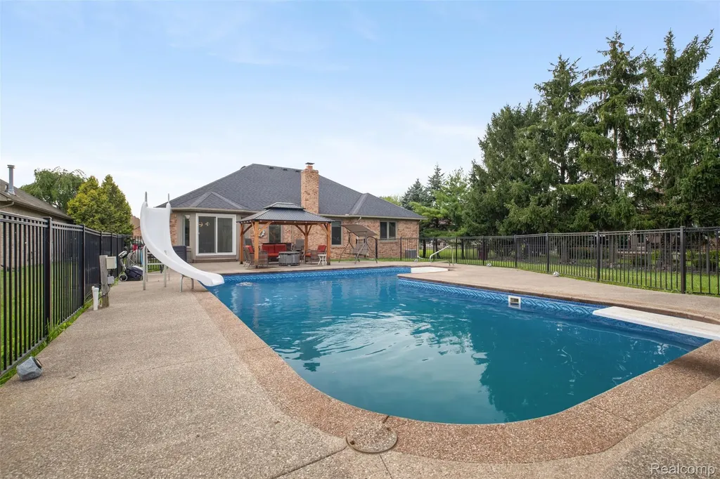 48842 Penrose Lane Macomb Township MI 48044