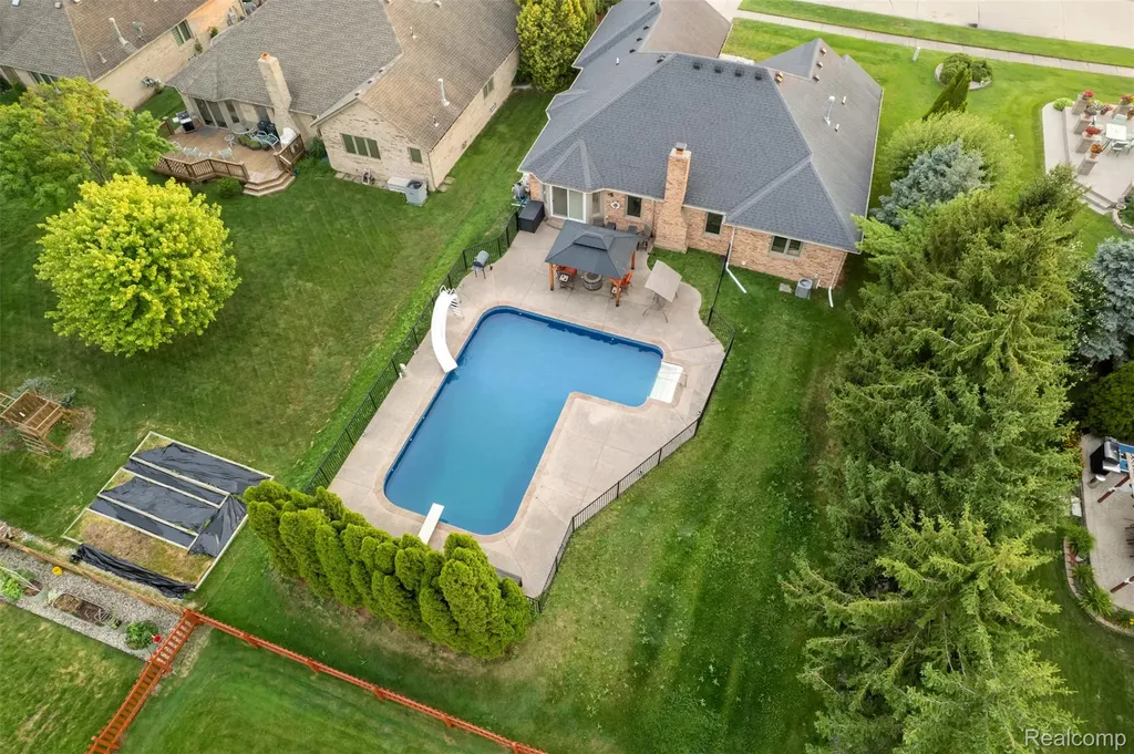48842 Penrose Lane Macomb Township MI 48044