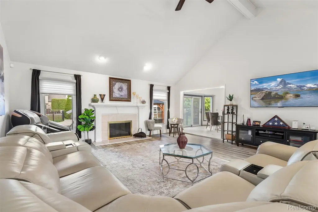 48842 Penrose Lane Macomb Township MI 48044