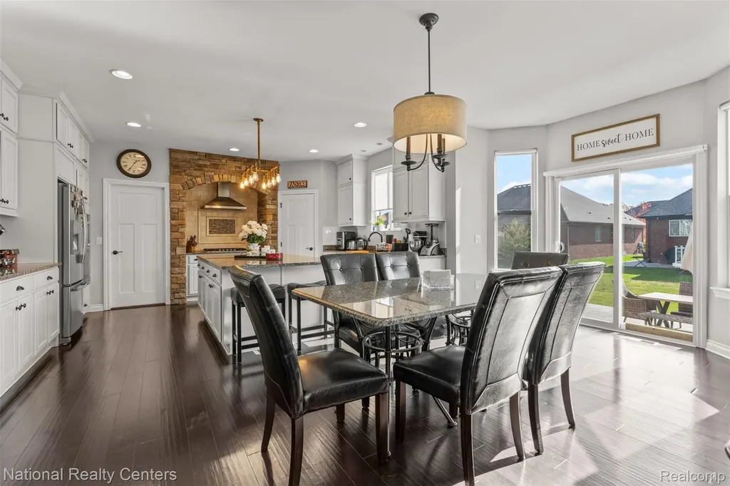 17632 Goldeneye Drive Clinton Charter Township MI 48038