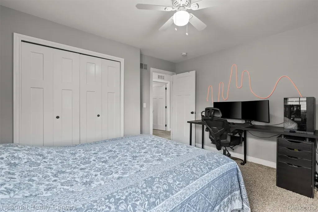 17632 Goldeneye Drive Clinton Charter Township MI 48038