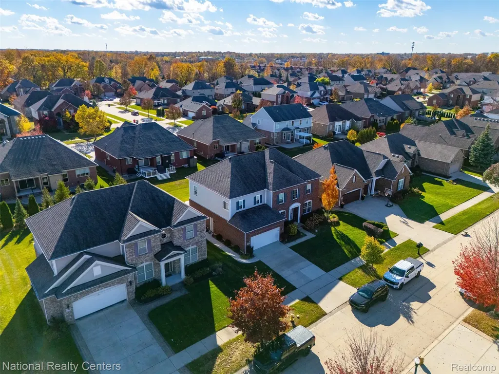17632 Goldeneye Drive Clinton Charter Township MI 48038