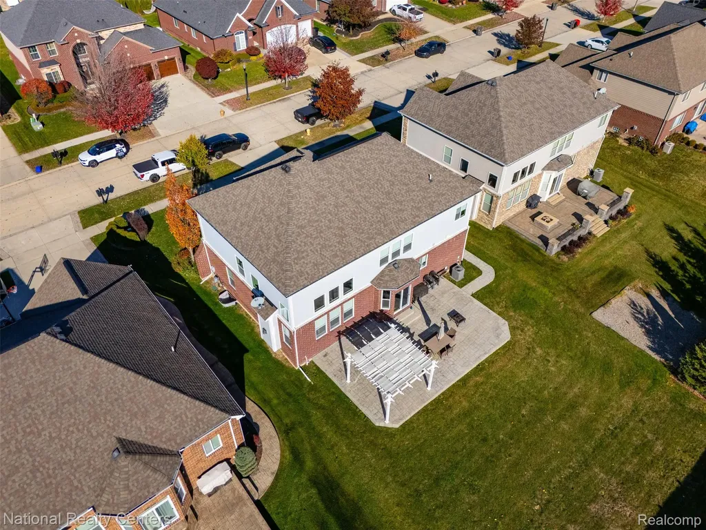 17632 Goldeneye Drive Clinton Charter Township MI 48038