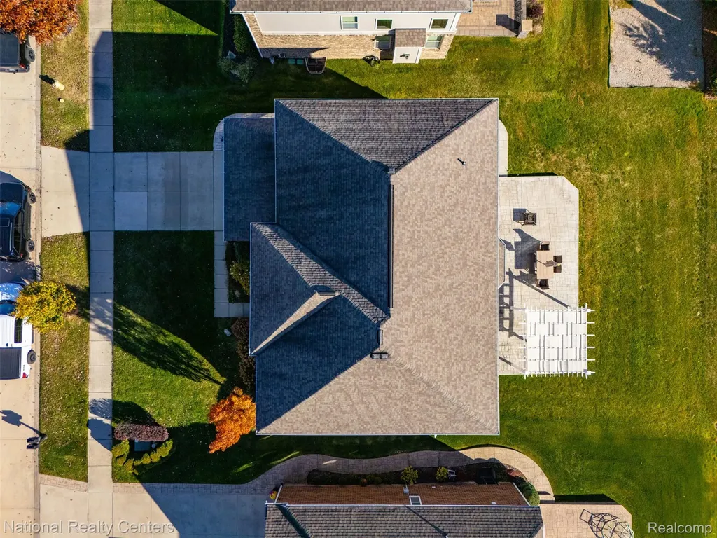 17632 Goldeneye Drive Clinton Charter Township MI 48038