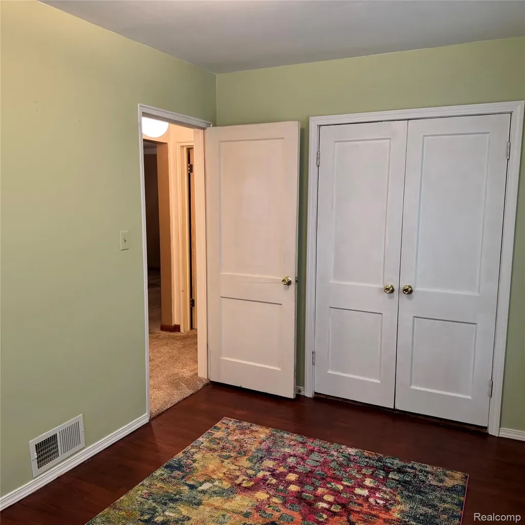 2522 Deindorfer Street Saginaw City MI 48602