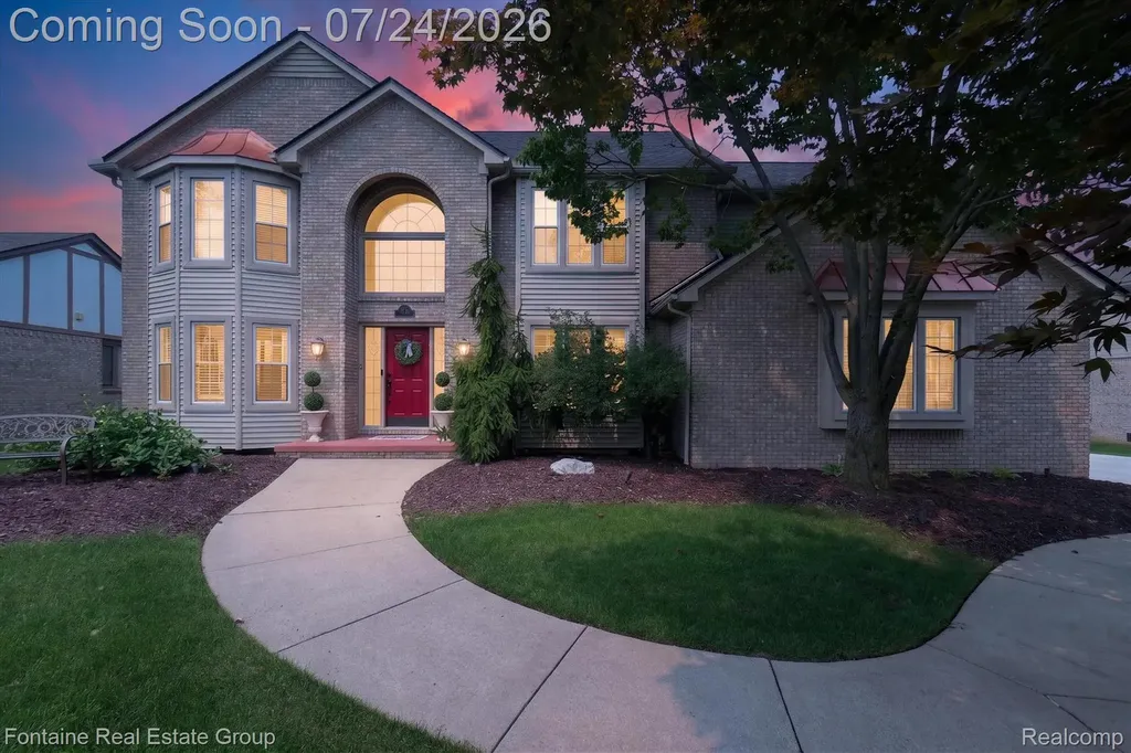 37116 Aspen Drive Farmington Hills City MI 48335