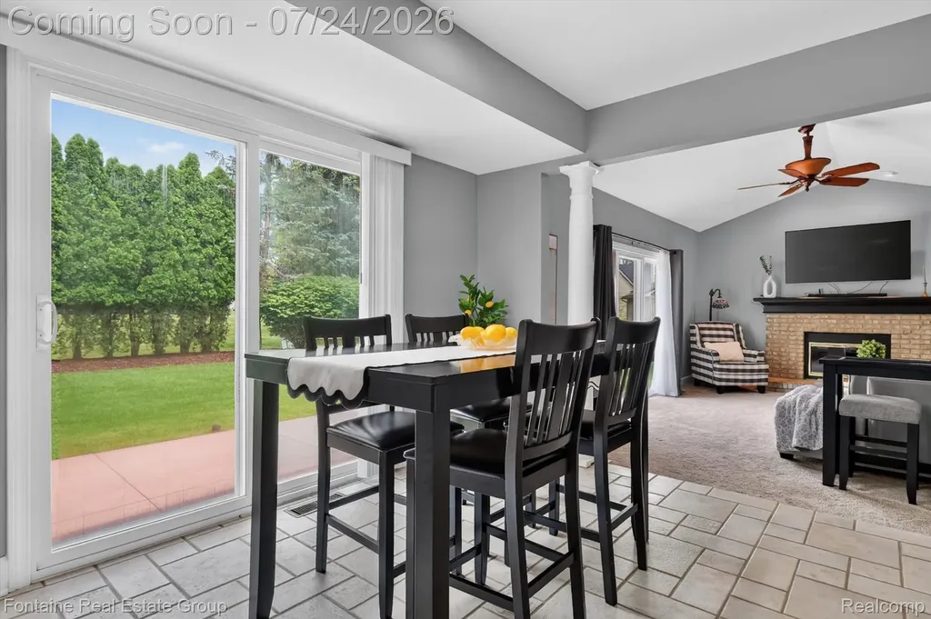 37116 Aspen Drive Farmington Hills City MI 48335