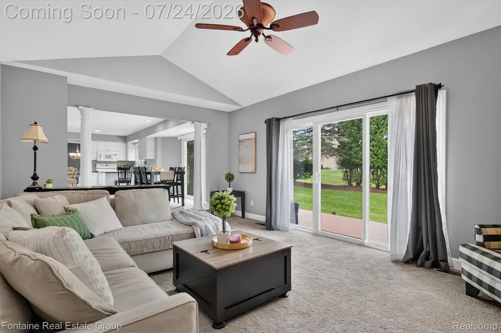 37116 Aspen Drive Farmington Hills City MI 48335