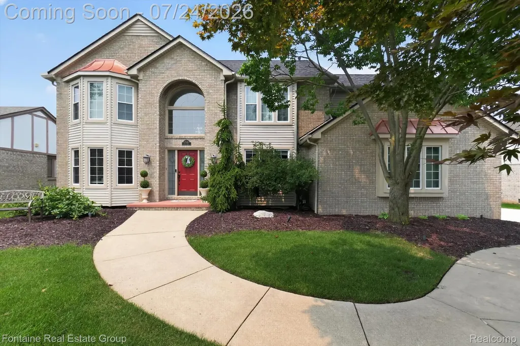 37116 Aspen Drive Farmington Hills City MI 48335