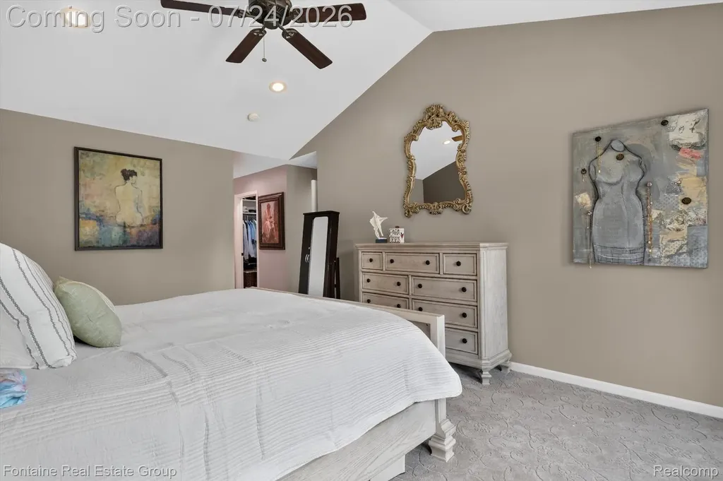 37116 Aspen Drive Farmington Hills City MI 48335
