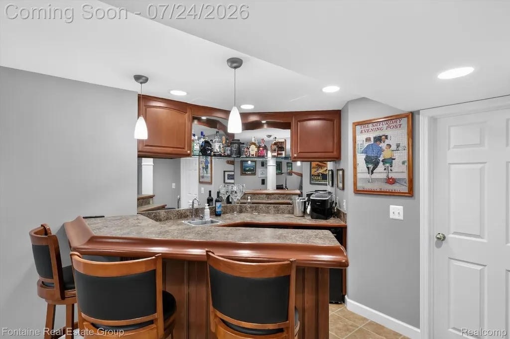 37116 Aspen Drive Farmington Hills City MI 48335