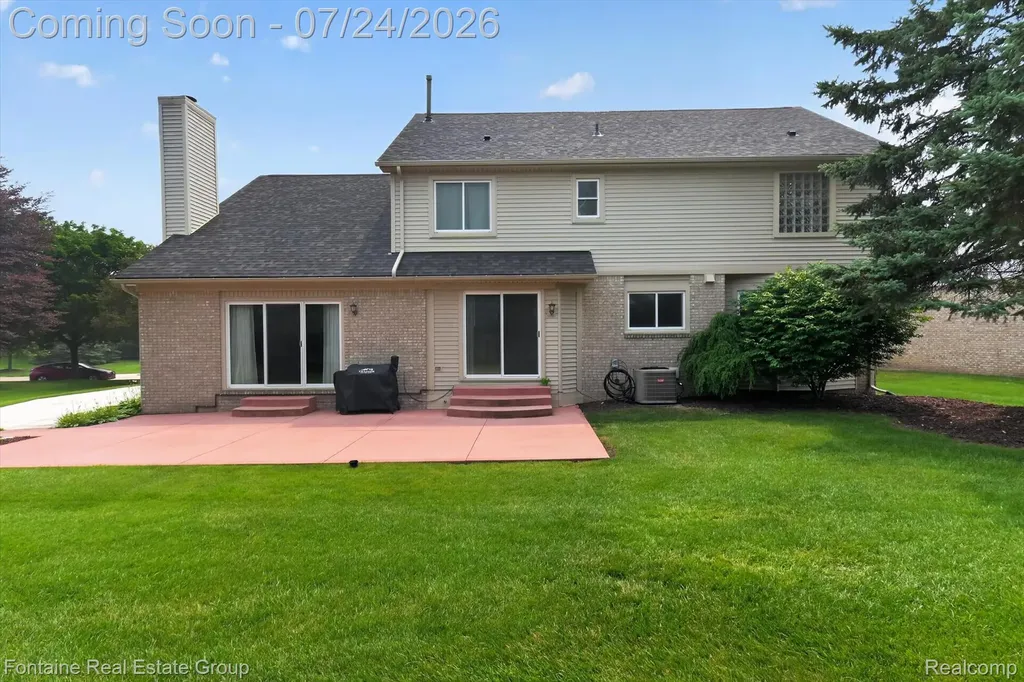 37116 Aspen Drive Farmington Hills City MI 48335