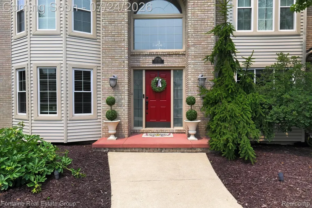 37116 Aspen Drive Farmington Hills City MI 48335
