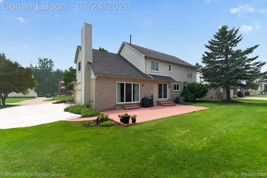 37116 Aspen Drive Farmington Hills City MI 48335