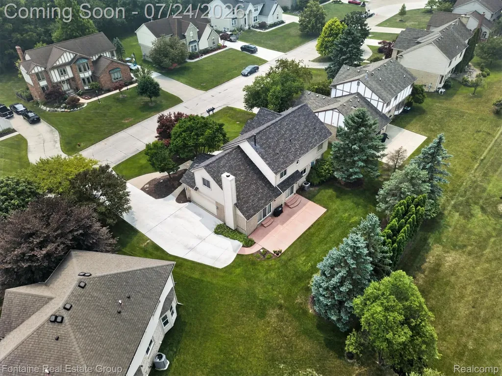 37116 Aspen Drive Farmington Hills City MI 48335