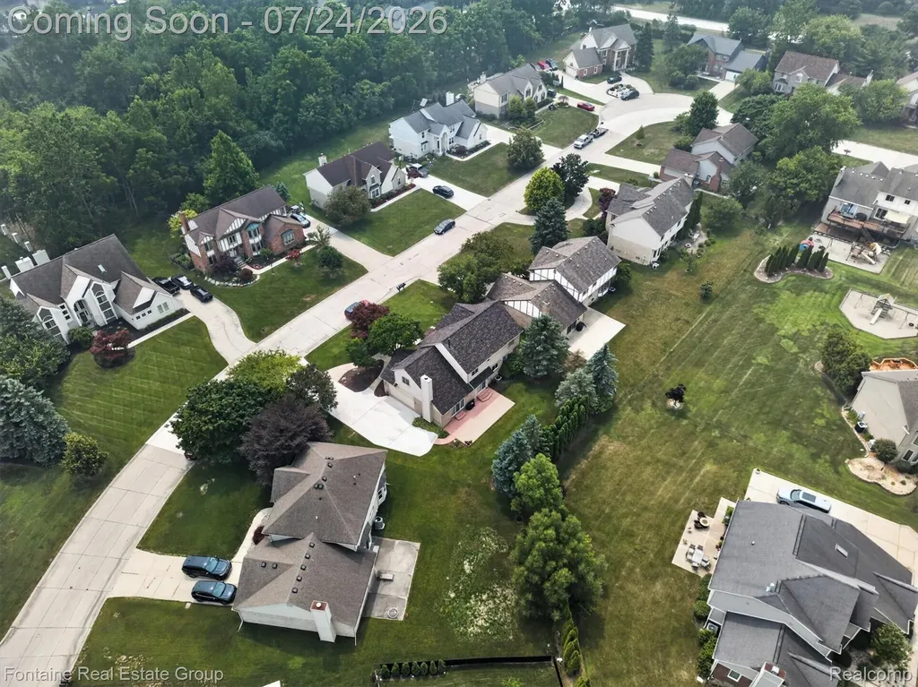 37116 Aspen Drive Farmington Hills City MI 48335
