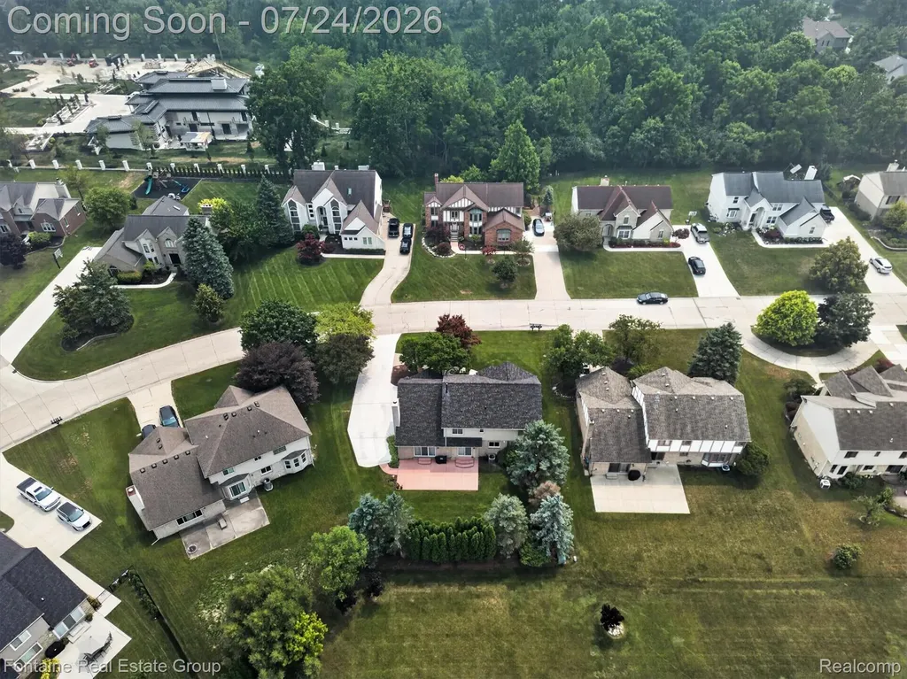 37116 Aspen Drive Farmington Hills City MI 48335