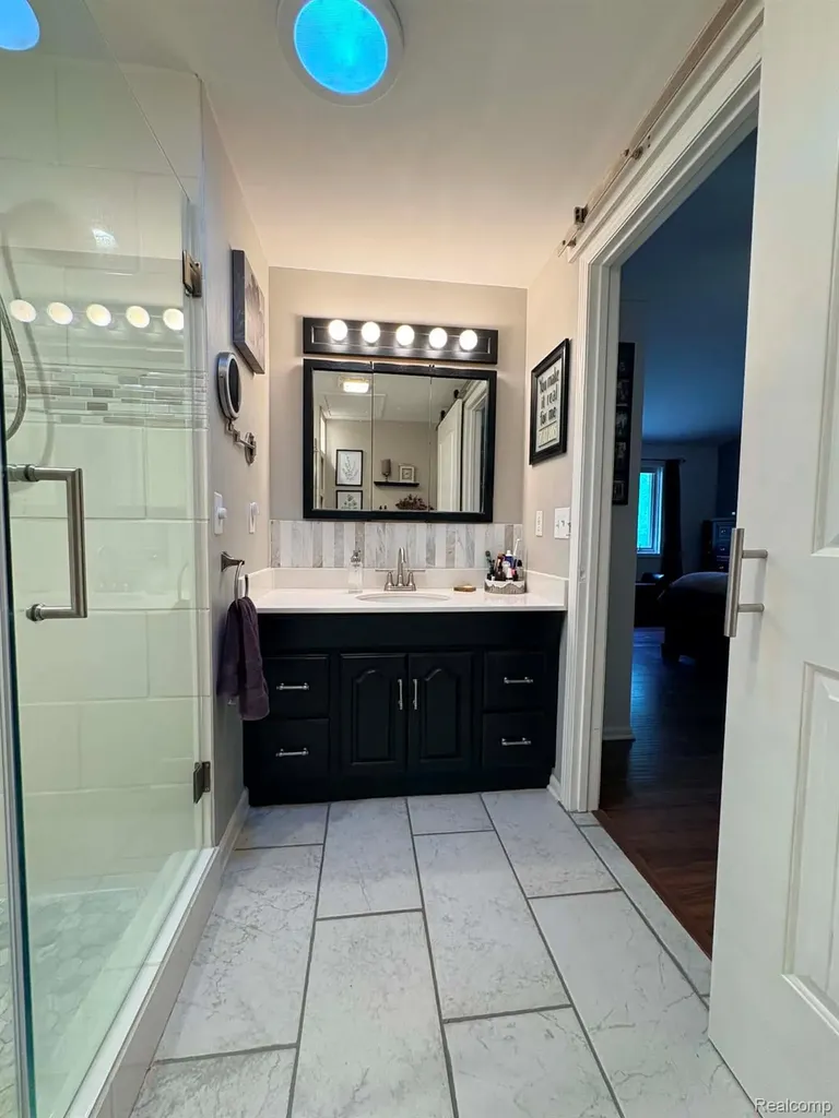 2159 E Bevens Road Wells Township MI 48723