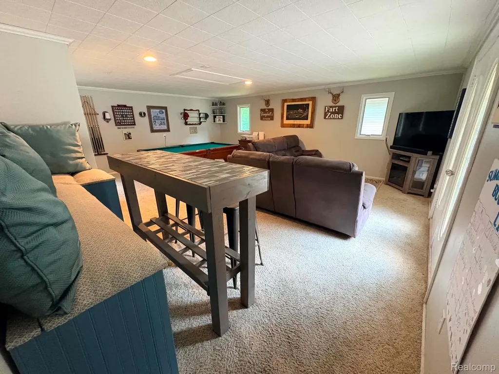 2159 E Bevens Road Wells Township MI 48723