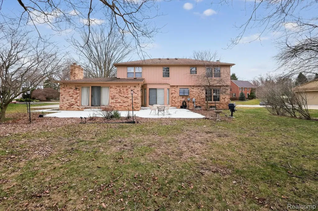 29801 Deer Run Farmington Hills City MI 48331