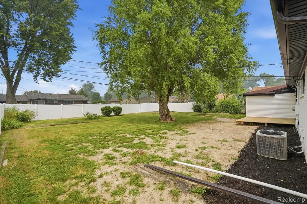 22441 E Price Drive Clinton Charter Township MI 48035