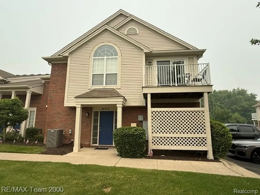 28312 Adler Park Drive S Chesterfield Township MI 48051