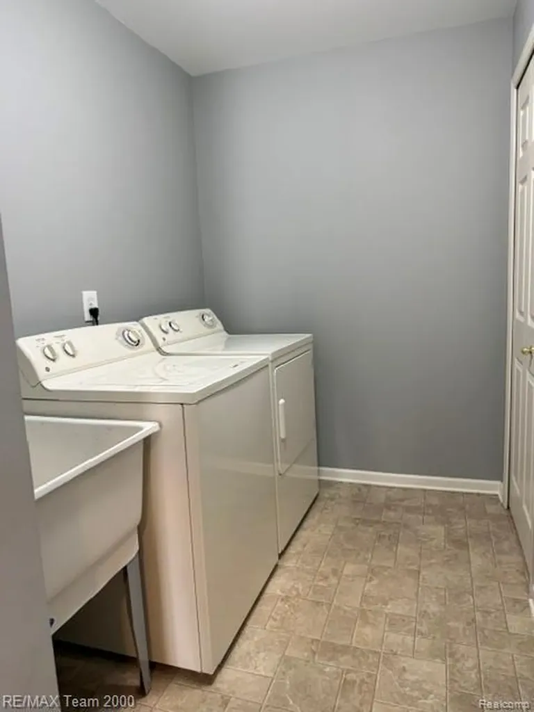28312 Adler Park Drive S Chesterfield Township MI 48051