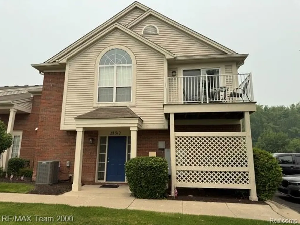 28312 Adler Park Drive S Chesterfield Township MI 48051