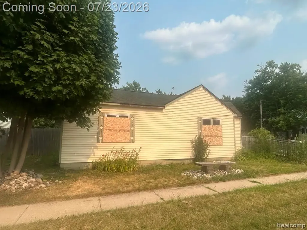 1373 Wells Street Burton City MI 48529