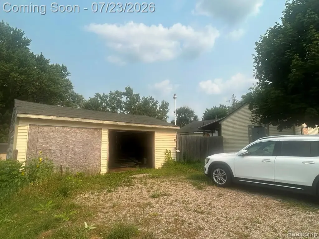 1373 Wells Street Burton City MI 48529