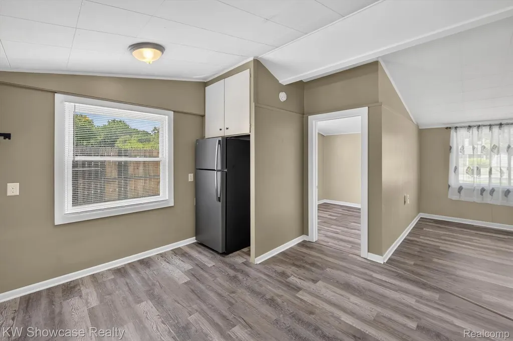 607 Mary Court Fenton City MI 48430