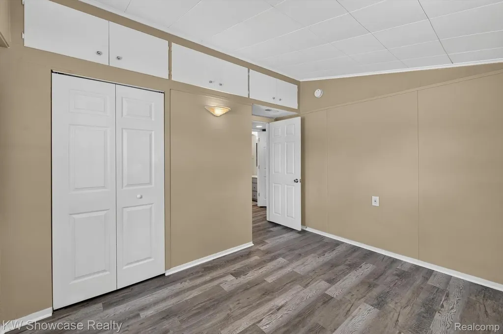 607 Mary Court Fenton City MI 48430