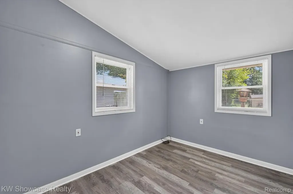 607 Mary Court Fenton City MI 48430