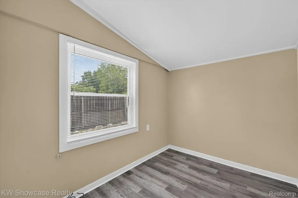 607 Mary Court Fenton City MI 48430
