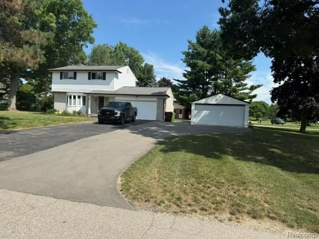 2555 Judy Lane Shelby Charter Township MI 48316