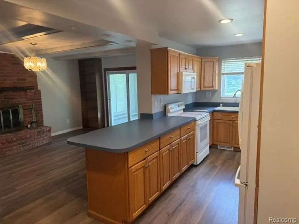 2555 Judy Lane Shelby Charter Township MI 48316